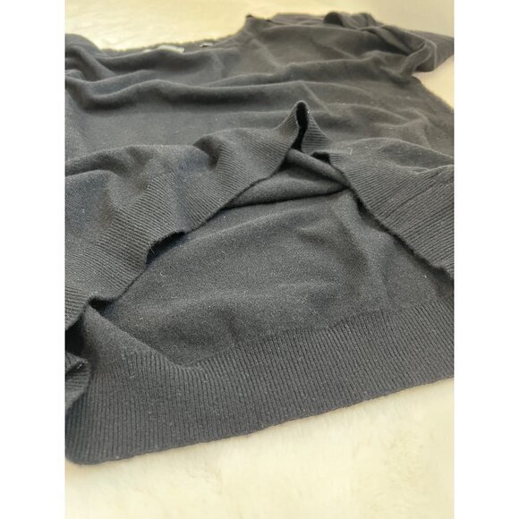 NWOT Vince Size L 100% Cashmere Cold Shoulder Tunic - Black MSRP $234 - Picture 11 of 12